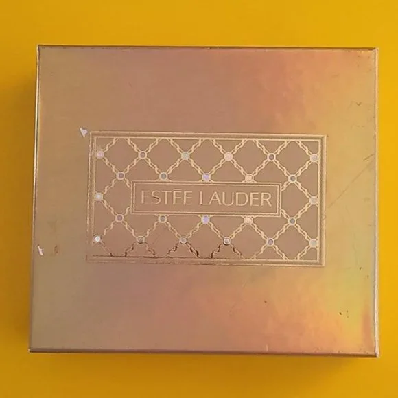 Estee Lauder Limited Edition Collector Item - Snowman Solid Perfume Compact - Picture 9 of 11